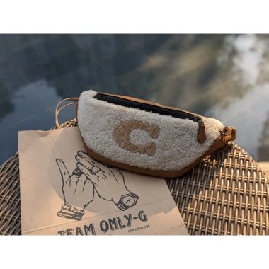 Túi đeo chéo Coach Warren Belt Bag chính hãng, motif Coach, chỉ 4,4 tr sang trọng 4