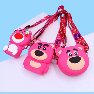 Túi Đeo Chéo Gấu Dâu Mini Cao Cấp - Lì Xì Cao Su, Du Lịch & Tết, Giá 45k
