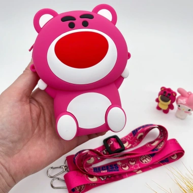 Túi Đeo Chéo Gấu Dâu Mini Cao Su Cao Cấp – Túi Lì Xì Tết Du Lịch Giá 39.990 VND