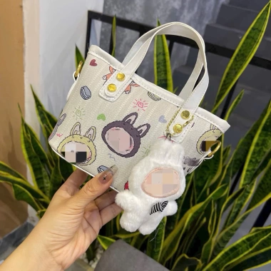Túi Đeo Chéo Labubu Làn Size 18 Siêu Đẹp, Vừa Điện Thoại và Gấu Treo Cute 69.000₫