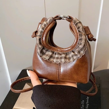 Túi đeo chéo mini nữ bucket caro kèm nơ tiểu thư DK123 – giá chỉ 62.000₫