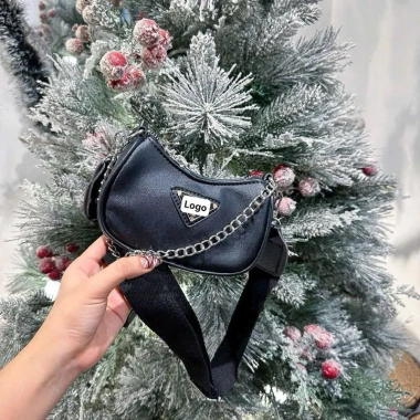 Túi đeo chéo mini vải dù size 14 kẹp nách cho mẹ và bé – Siêu đẹp, giá 49.000