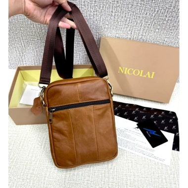 Túi đeo chéo nam full box cao cấp - Thiết kế thời trang, giảm giá 450.000₫ 5 Túi đeo chéo nam full box cao cấp - Thiết kế thời trang, giảm giá 450.000₫ 5
