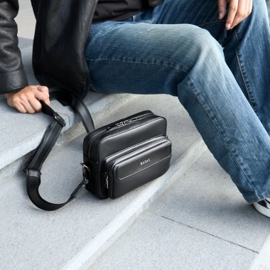 Túi đeo chéo nam KAMA BAG BARAS da thời trang - Giá chỉ 860.000đ