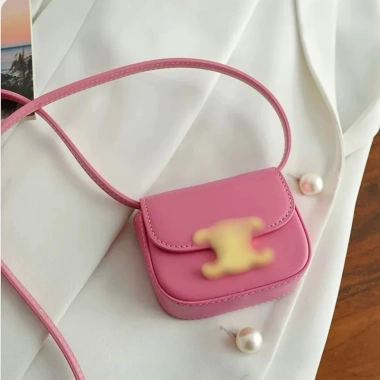 Túi đeo cheo nữ mini dáng vuông T53 – Thời trang, giá 79.000₫ (giá gốc 94.800₫) 10 Túi đeo cheo nữ mini dáng vuông T53 – Thời trang, giá 79.000₫ (giá gốc 94.800₫) 10