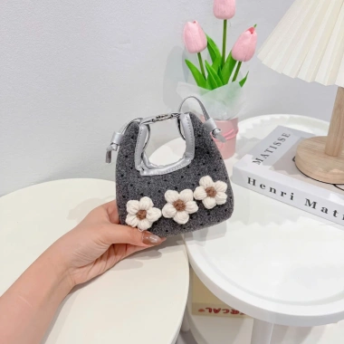 Túi đeo chéo nữ mini vải dạ chấm bi đính hoa len - Tote xinh Hàn Quốc DK428 Giá 59.000 VND 7