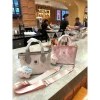 Túi đeo chéo size 17 Hello Kitty dáng làn, da mềm, giá chỉ 88.999₫ – Phương Lan 9