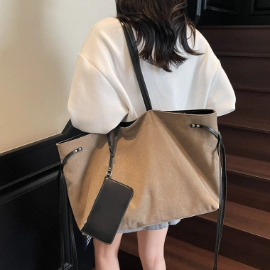 Túi Đeo Vai Nữ Mùa Hè 2.025 - Tote Cao Cấp, Dung Lượng Lớn, Phong Cách Mới
