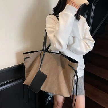 Túi Đeo Vai Nữ Mùa Hè 2.025 - Tote Cao Cấp, Dung Lượng Lớn, Phong Cách Mới
