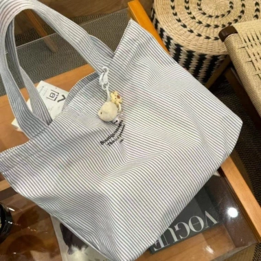 Túi đeo vai vải lớn siêu nhẹ, phong cách tươi mới - Giảm giá đặc biệt 20% Túi đeo vai vải lớn siêu nhẹ, phong cách tươi mới - Giảm giá đặc biệt 20%