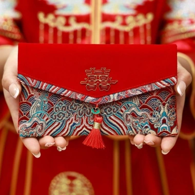 Túi đỏ may mắn FusionFlash thổ cẩm thêu năm mới – Hongbao Tết, lời chúc tốt 7 Túi đỏ may mắn FusionFlash thổ cẩm thêu năm mới – Hongbao Tết, lời chúc tốt 7