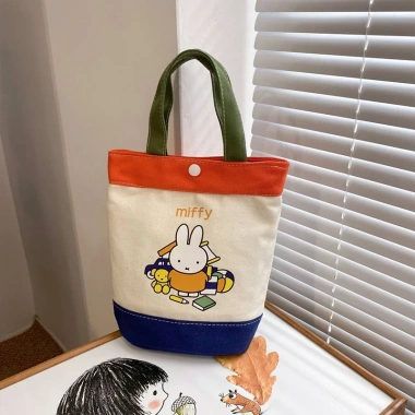 Túi du lịch canvas dung tích lớn màu trơn cho nữ - Giá ưu đãi 49.356 VND 36 Túi du lịch canvas dung tích lớn màu trơn cho nữ - Giá ưu đãi 49.356 VND 36