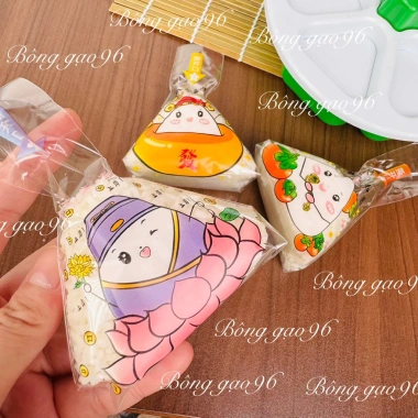 Túi đựng cơm nắm 500-1.000 chiếc size 4x16x19, nhiều mẫu, giá ưu đãi 115,000 VNĐ mua ngay 8 Túi đựng cơm nắm 500-1.000 chiếc size 4x16x19, nhiều mẫu, giá ưu đãi 115,000 VNĐ mua ngay 8