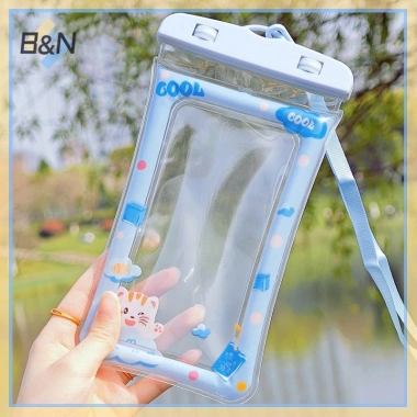 Túi đựng điện thoại hoạt hình chống nước B&N - Khô 100% cho bơi lặn, trượt tuyết, bãi biển, chỉ 44.064₫ 10 Túi đựng điện thoại hoạt hình chống nước B&N - Khô 100% cho bơi lặn, trượt tuyết, bãi biển, chỉ 44.064₫ 10