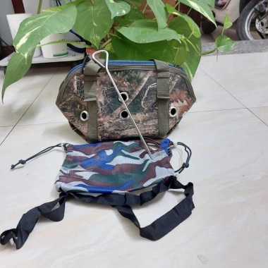 Túi đựng gà rừng lá cây khô, cành khô kèm cọc và túi bổi, giá chỉ 145.000