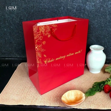 Túi Đựng Quà Đỏ Sang Trọng, Họa Tiết Thổ Cẩm, Giấy I250 Dày Cứng, Quai Xách - Giá 150k 9