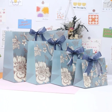 Túi Đựng Quà Tết Calista Sang Trọng - Giá 15.000₫, Tết 2.026 - HeBe Store 10 Túi Đựng Quà Tết Calista Sang Trọng - Giá 15.000₫, Tết 2.026 - HeBe Store 10