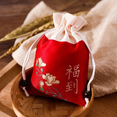Túi Gấm Đựng Trang Sức Thêu Hoa Sen 8x10cm Giá 15.000₫ Sang Trọng Độc Đáo 3 Túi Gấm Đựng Trang Sức Thêu Hoa Sen 8x10cm Giá 15.000₫ Sang Trọng Độc Đáo 3