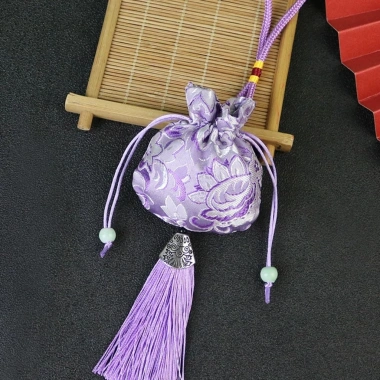 Túi gấm hầu bao đa năng đựng trang sức, bột thơm, lì xì - Quà tặng duyên 15.000 VND 8 Túi gấm hầu bao đa năng đựng trang sức, bột thơm, lì xì - Quà tặng duyên 15.000 VND 8