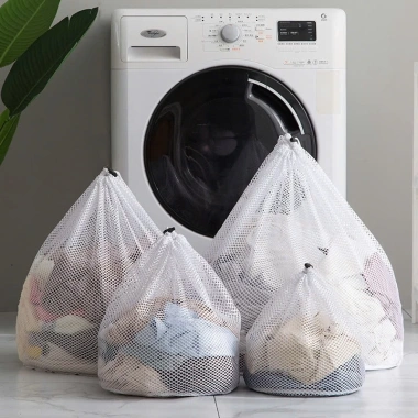 Túi giặt 2 lớp lưới polyester bảo vệ quần áo - Giá 21.400 VND, giảm mạnh