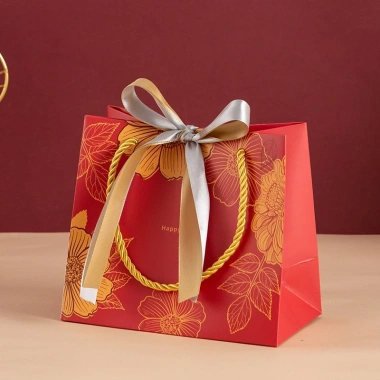 Túi giấy DANY Tết hoa mai có nơ, ruy băng sang trọng, chất liệu dày dặn - chỉ 20.000 VND