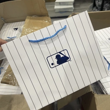 Túi Giấy MLB Giá Tận Gốc - Túi Quà Tặng 16.000 VND Chất Lượng Độc Đáo