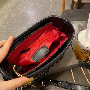 Túi hobo cô gái tràn trám full box HBCG200 - Thời trang, chất liệu bền, 154,097₫ 9 Túi hobo cô gái tràn trám full box HBCG200 - Thời trang, chất liệu bền, 154,097₫ 9