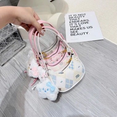 Túi kẹp nách, đeo vai mini size 14 Hellokity thiết kế cute xinh, giá chỉ 59.000đ 5