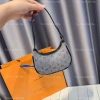 Túi kẹp nách mini size 14 dáng thuyền, hoạ tiết nhiều màu, Hàn Quốc - 59.000₫ 7