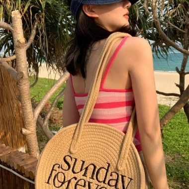 Túi len cao cấp hình tròn thêu chữ Sunday Forever – trẻ trung, giảm còn 125k 9 Túi len cao cấp hình tròn thêu chữ Sunday Forever – trẻ trung, giảm còn 125k 9