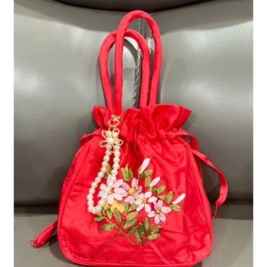 Túi lụa thêu hoa cổ điển charm ngọc sang chảnh - Đẹp chụp ảnh áo dài 71.250đ 2