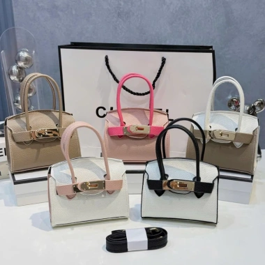 Túi mini đeo chéo Hờ Mờ 5 màu mẫu mới 2.025 Giá 79.000 VND giảm 23% 4