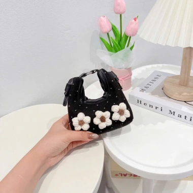 Túi mini đeo chéo thời trang hoa xinh, đủ màu, bền đẹp - Giá chỉ 65.000đ 3 Túi mini đeo chéo thời trang hoa xinh, đủ màu, bền đẹp - Giá chỉ 65.000đ 3