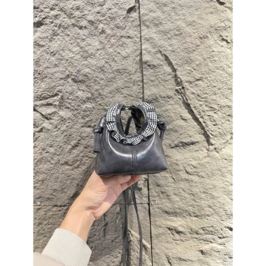 Túi Mini Nữ Hàn Quốc Viền Rèm Caro Da Mềm 4 Màu - Giá Ưu Đãi 58.000₫ 10 Túi Mini Nữ Hàn Quốc Viền Rèm Caro Da Mềm 4 Màu - Giá Ưu Đãi 58.000₫ 10