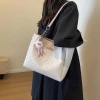 Túi nữ đeo vai da pu vân caro ô vuông lớn đựng A4 và charm gấu Đăng Túi DK161 4