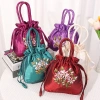 Túi rút tay nữ thêu hoa đẹp, vải lụa vintage cổ điển - Giá chỉ 59.000đ 8