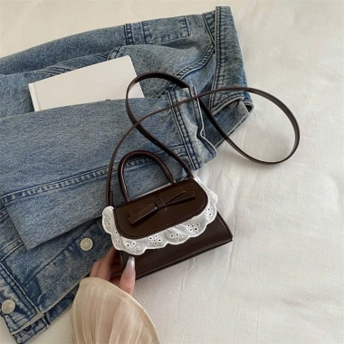 Túi tết đeo chéo mini công chúa nơ ren - Xinh xắn cho mẹ & bé gái, 73.000₫ TXN395