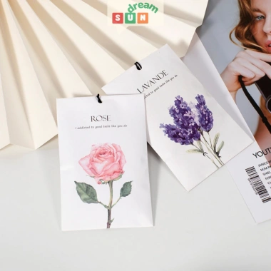 Túi Thơm Treo Tủ Quần Áo Khử Mùi, Tỏa Hương Thơm Mát Phòng Ngủ và Ô Tô – 13.900₫ 7 Túi Thơm Treo Tủ Quần Áo Khử Mùi, Tỏa Hương Thơm Mát Phòng Ngủ và Ô Tô – 13.900₫ 7