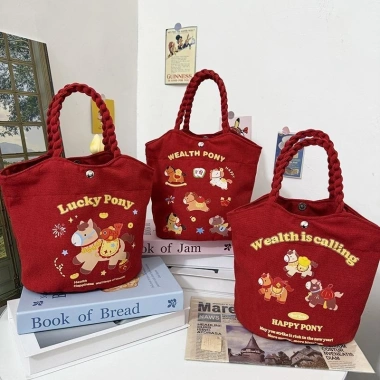 Túi Tote Canvas Năm Ngựa Xô Đỏ May Mắn 2.026 - Thiết Kế Dễ Thương, Phù Hợp Hội Nghị và Quà Tặng