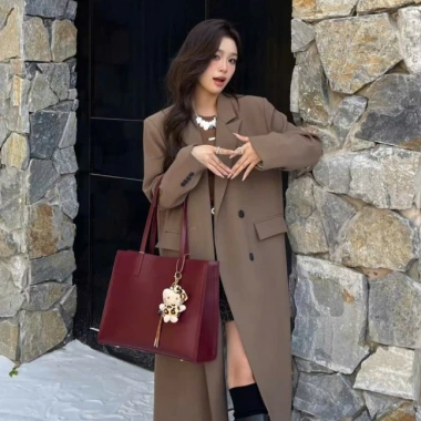 Túi Tote Da Mềm Dáng Công Sở Lịch Sự Quảng Châu Cao Cấp Kèm Charm 699.000 VND 6 Túi Tote Da Mềm Dáng Công Sở Lịch Sự Quảng Châu Cao Cấp Kèm Charm 699.000 VND 6