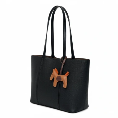 Túi Tote Da Mềm Size 40 Kèm Charm Ngựa Phong Cách Lịch Sự Công Sở 429.000₫ 10
