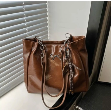 Túi Tote Da Nữ Cỡ Lớn Đựng Laptop & Tài Liệu A4 Đi Học Đi Làm Dáng Xách Sang Xịn 3 Túi Tote Da Nữ Cỡ Lớn Đựng Laptop & Tài Liệu A4 Đi Học Đi Làm Dáng Xách Sang Xịn 3