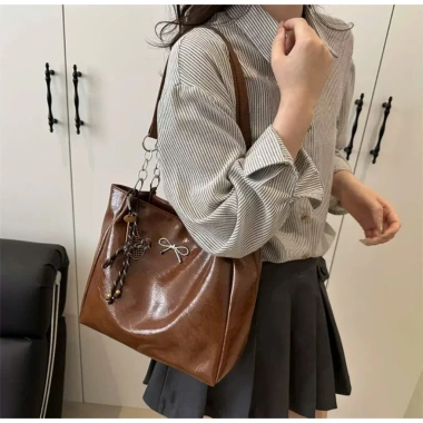 Túi Tote Da Nữ Cỡ Lớn Đựng Laptop & Tài Liệu A4 Đi Học Đi Làm Dáng Xách Sang Xịn