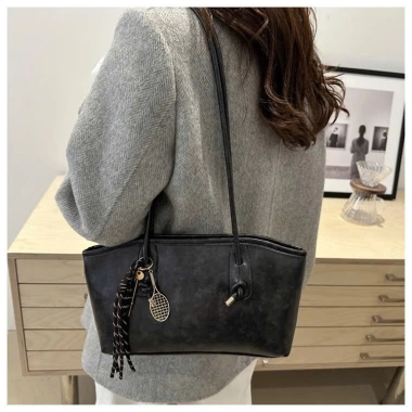 Túi tote da nữ công sở Briny T31 - Phong cách Hàn Quốc tối giản, đa năng đi học & đi chơi - 115.000₫ 4