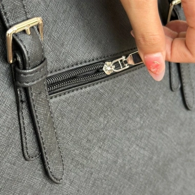 Túi tote da PU cao cấp lớn, ngăn chống sốc laptop A4, đeo chéo đa năng giá ưu đãi 379k 6