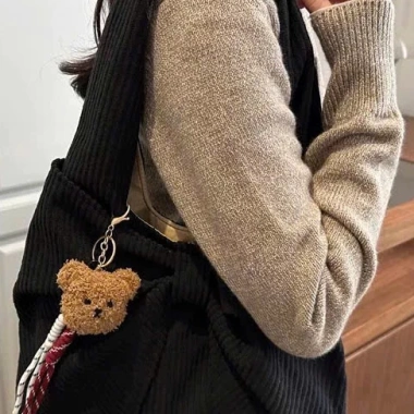 Túi Tote Denim Hàn Quốc Dáng Chiếc Nơ Nhỏ Gọn – Dễ Phối Đồ, Giá Chỉ 98.000đ 8 Túi Tote Denim Hàn Quốc Dáng Chiếc Nơ Nhỏ Gọn – Dễ Phối Đồ, Giá Chỉ 98.000đ 8
