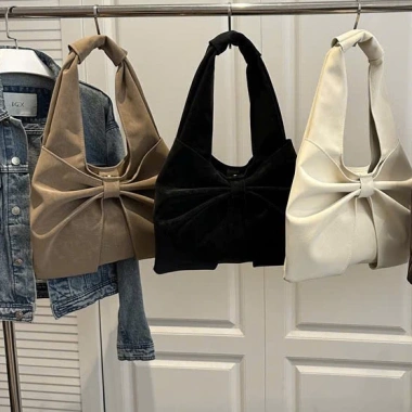 Túi Tote Denim Hàn Quốc Dáng Chiếc Nơ Nhỏ Gọn – Dễ Phối Đồ, Giá Chỉ 98.000đ 9 Túi Tote Denim Hàn Quốc Dáng Chiếc Nơ Nhỏ Gọn – Dễ Phối Đồ, Giá Chỉ 98.000đ 9