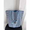 Túi Tote Hai Mặt Muối Biển Xanh Vải Sọc Cao Cấp Dành Cho Nữ Giá Ưu Đãi 108.000₫ 5