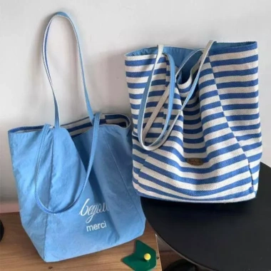 Túi Tote Hai Mặt Muối Biển Xanh Vải Sọc Cao Cấp Dành Cho Nữ Giá Ưu Đãi 108.000₫ 10