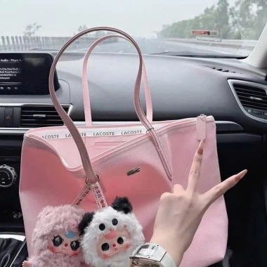 Túi Tote LC size lớn - Đựng đồ thoải mái, chất liệu bền, giảm giá 169k (giá gốc 218k)